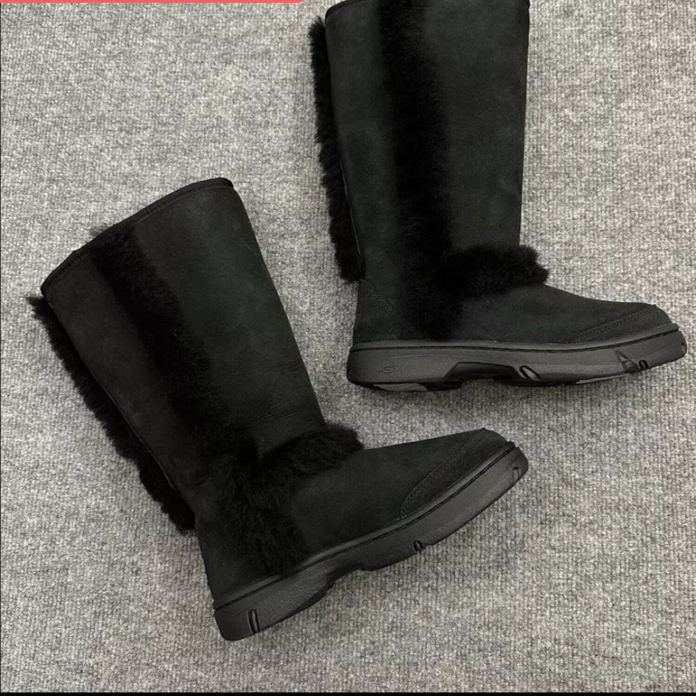 UGG Sunburst Tall Boots Women Size 8 Black Exposed Sheepskin NEW